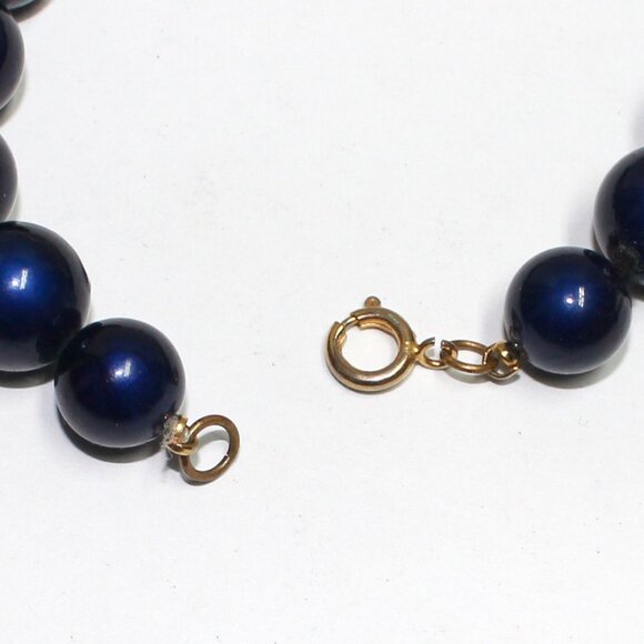 Blue, Silver Bead & Imitation Pearl 30" Long Resin Spring Ring Clasp Necklace - Picture 4 of 9